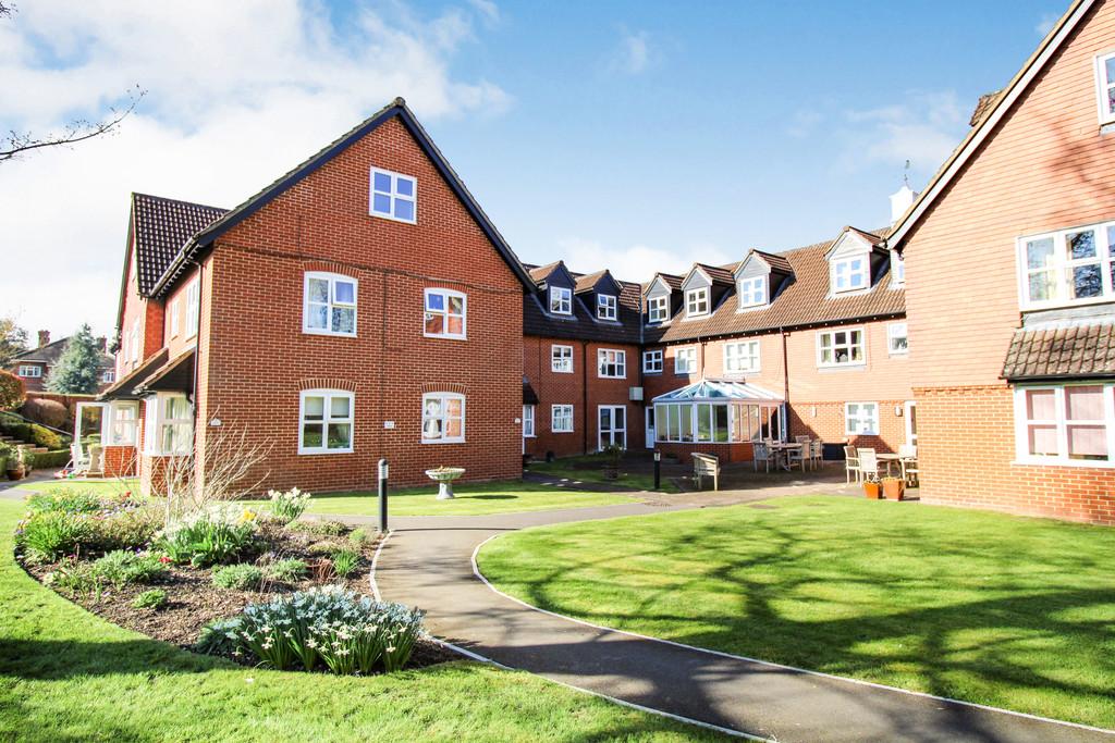 River Park, Marlborough 1 bed apartment for sale £160,000