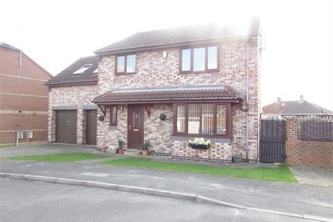 4 bedroom detached house for sale, The Poplars, Conisbrough, Conisbrough,
