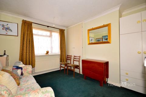 6 Dawn Close, Bournemouth, BH10 4BL