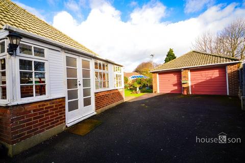 6 Dawn Close, Bournemouth, BH10 4BL