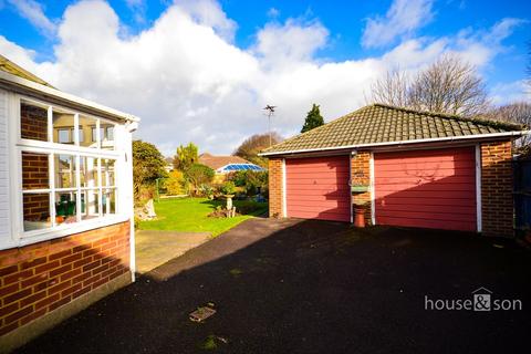 6 Dawn Close, Bournemouth, BH10 4BL