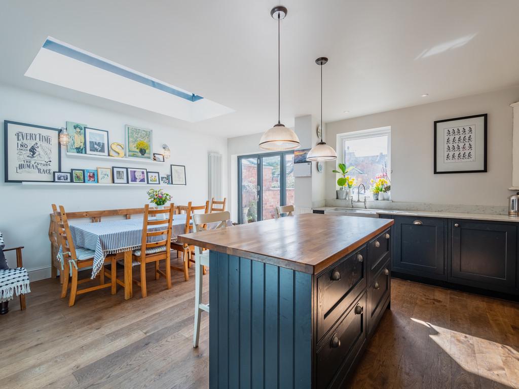 Cape Road, Warwick 5 bed semidetached house £750,000