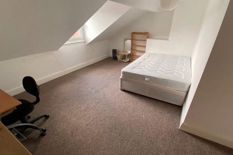 5 bedroom terraced house to rent, Florence Street, Newcastle ST5