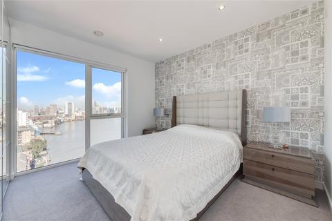 Flat 404, Lotus House, 35 Ovex Close, London, E14 3PP