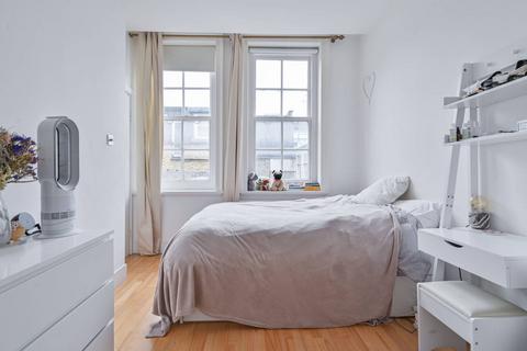 Flat 3, 3 Berners Street, London, W1T 3LD