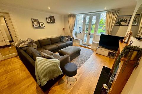 2 bedroom flat to rent, Margerison Road, Ilkley, West Yorkshire, UK, LS29