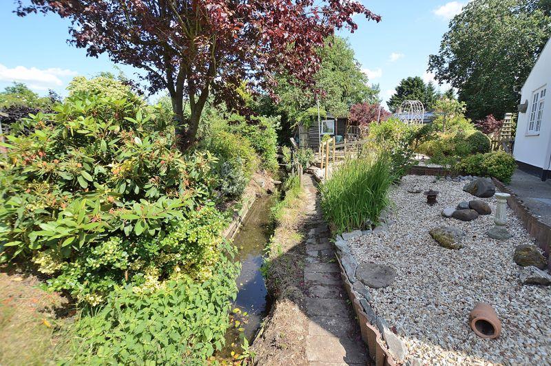 Gardens &amp; Beck
