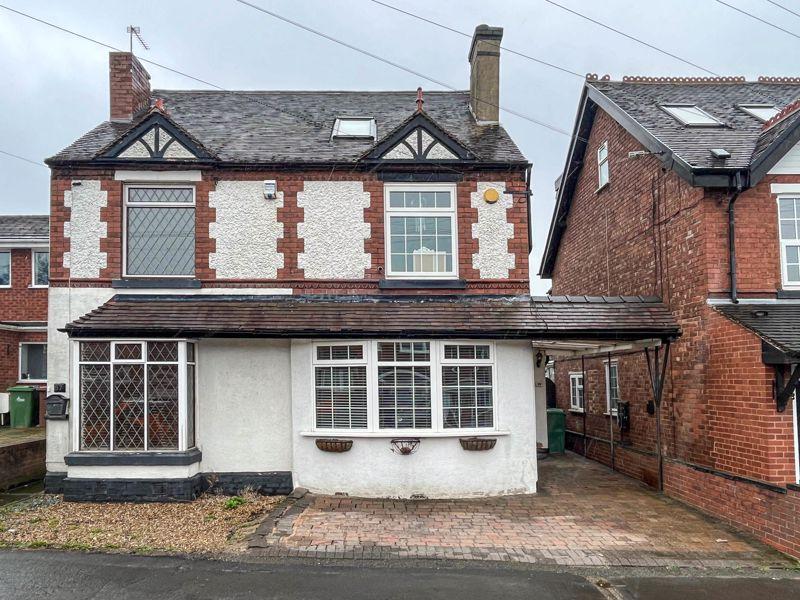 Gorsemoor Road, Heath Hayes, WS12 3HW 3 bed semidetached house £225,000