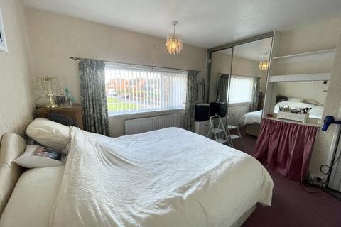 3 bedroom semi-detached house for sale - Kirkley Drive, Ponteland, Newcastle Upon Tyne, NE20