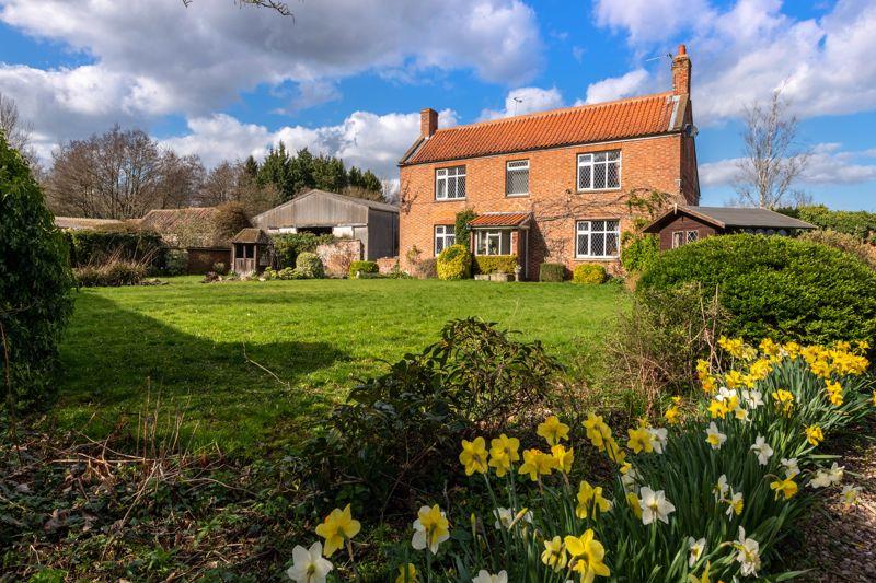 Belleau Bridge Farm House, Belleau, Alford 5 bed detached house for