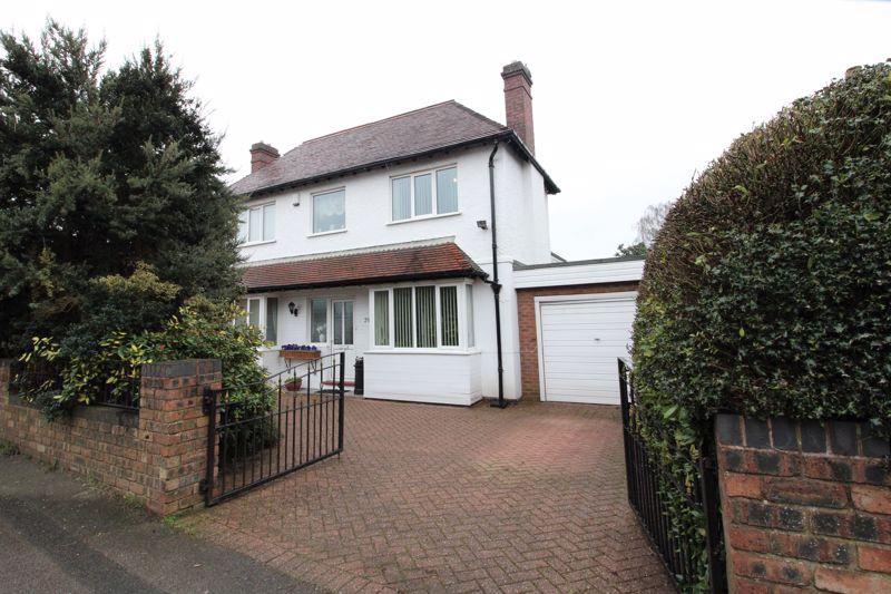 Whetstone Lane, Aldridge, WS9 0JB 3 bed detached house £525,000