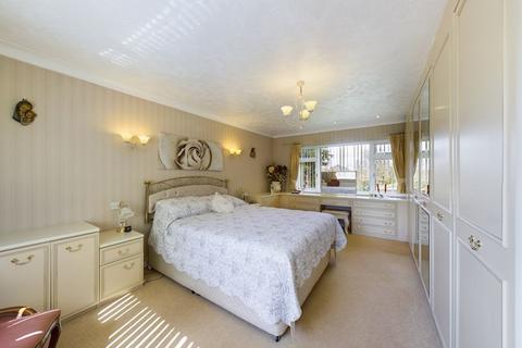 4 bedroom detached house for sale - Pound Hill, Crawley
