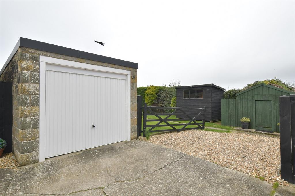 Driveway/Parking