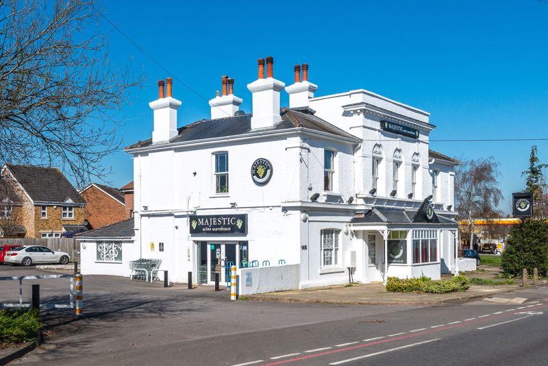 Hastings Road, Bromley 2 bed flat for sale £325,000