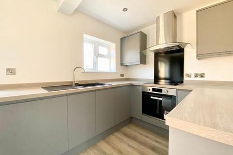 4 bedroom semi-detached house to rent, Saunders Piece, Ampthill, Bedfordshire, MK45 2PX