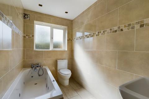 15 Crosshall Brow, Westhead, Ormskirk, L40 6JD
