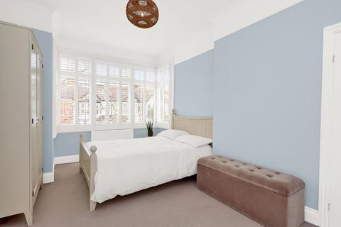 6 Dudley Gardens, London, W13 9LT