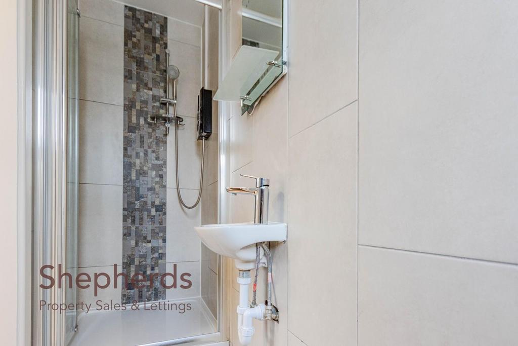 En-suite shower room