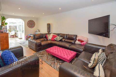 21 Ermine Close, Cheshunt, Waltham Cross, EN7 5BL