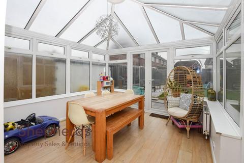 21 Ermine Close, Cheshunt, Waltham Cross, EN7 5BL