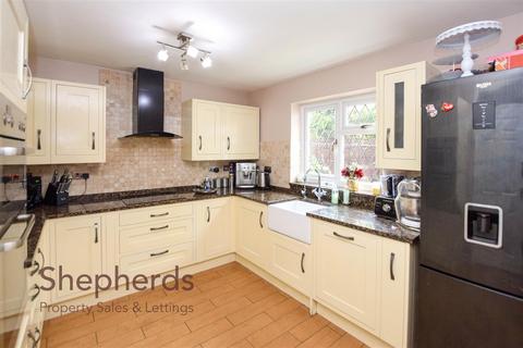 22 Oakview Close, Cheshunt, Waltham Cross, EN7 6LJ