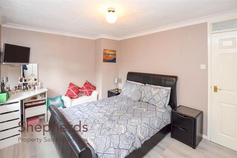 22 Oakview Close, Cheshunt, Waltham Cross, EN7 6LJ