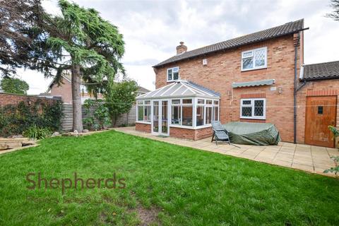 22 Oakview Close, Cheshunt, Waltham Cross, EN7 6LJ