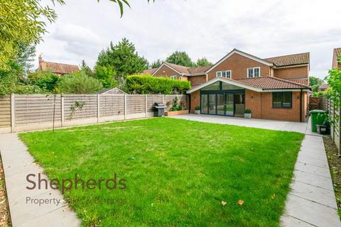 24 Welsummer Way, Cheshunt, Waltham Cross, EN8 0UG