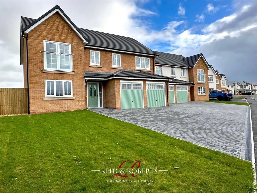 Summerhill Farm, Caerwys, Mold 5 bed detached house for sale £490,000
