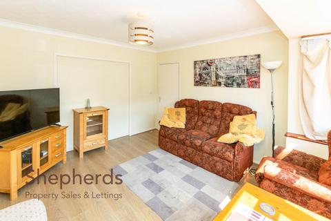27 Moreton Close, Cheshunt, Waltham Cross, EN7 6LX