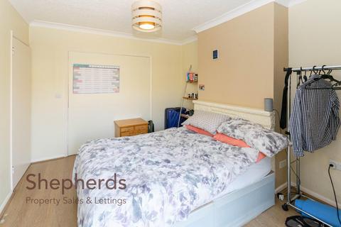 27 Moreton Close, Cheshunt, Waltham Cross, EN7 6LX