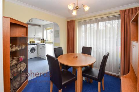 72 Penton Drive, Cheshunt, Waltham Cross, EN8 9RU