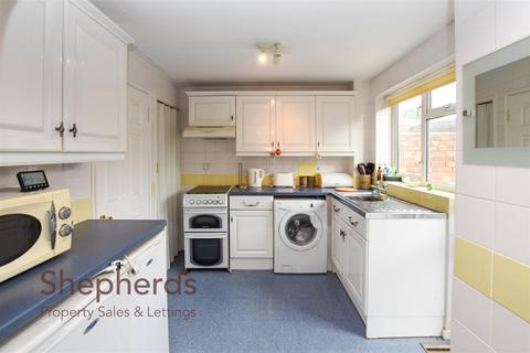 72 Penton Drive, Cheshunt, Waltham Cross, EN8 9RU