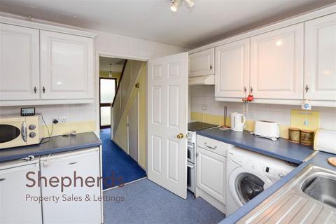 72 Penton Drive, Cheshunt, Waltham Cross, EN8 9RU