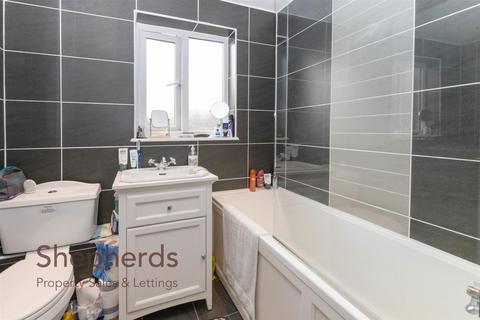 48 Benedictine Gate, Waltham Cross, EN8 0XB