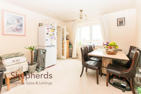 undefined, High Street, Cheshunt EN8