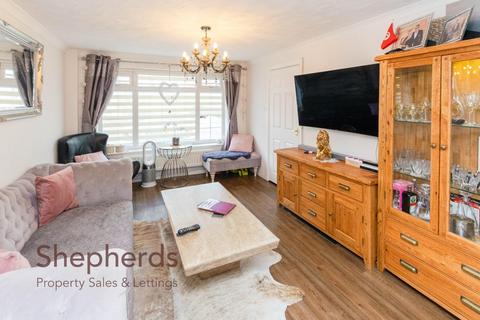 4 bedroom semi-detached house for sale, Herongate Road, Cheshunt EN8