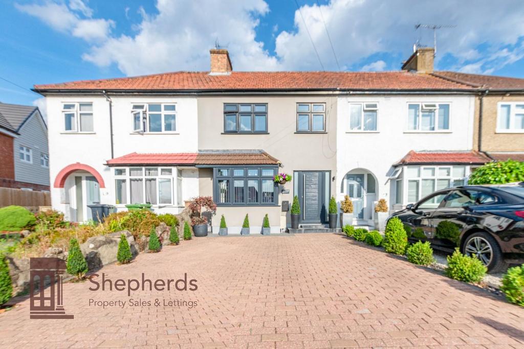 Stanstead Road, Hoddesdon EN11 3 bed terraced house £449,950