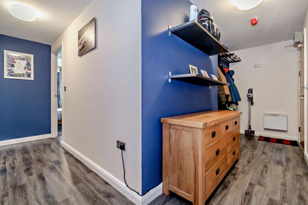 8547000-interior12-800.jpg