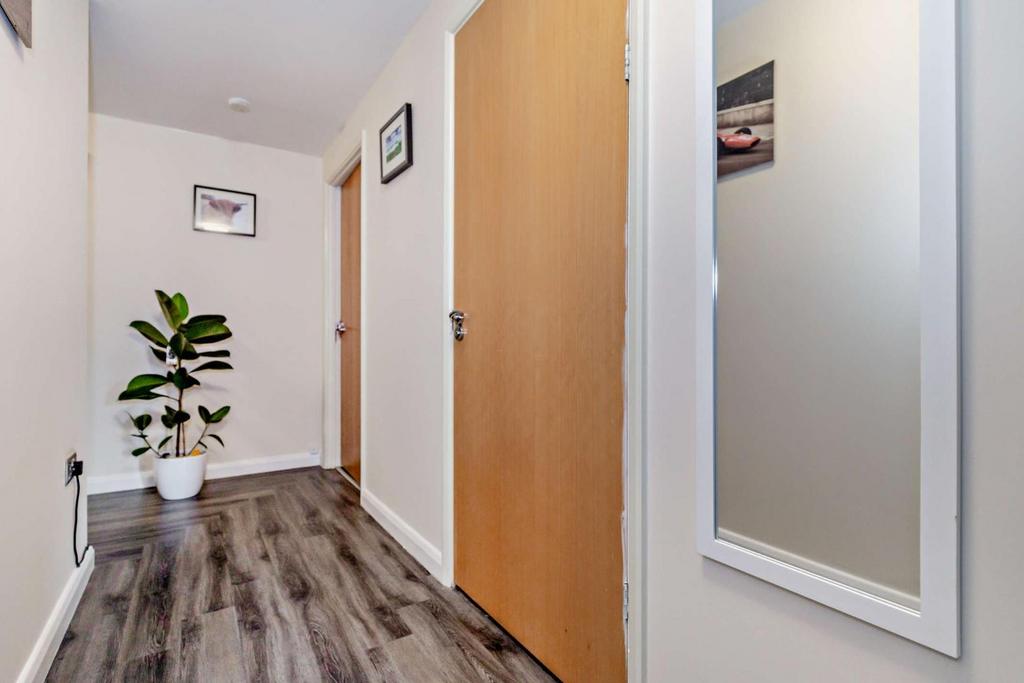 8547000-interior18-800.jpg
