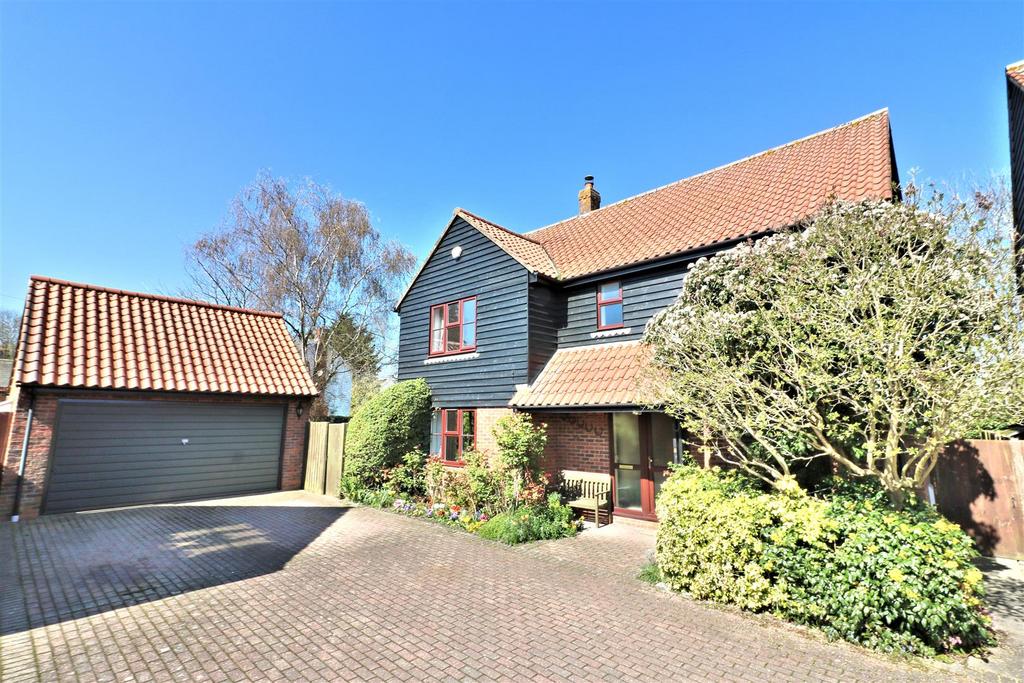 Westfield, London Road, Barley, Royston 4 bed detached house £750,000
