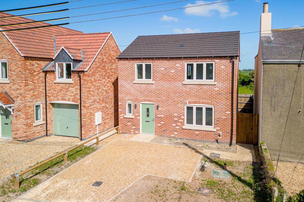Siltside, Gosberton Risegate 3 bed detached house £224,995