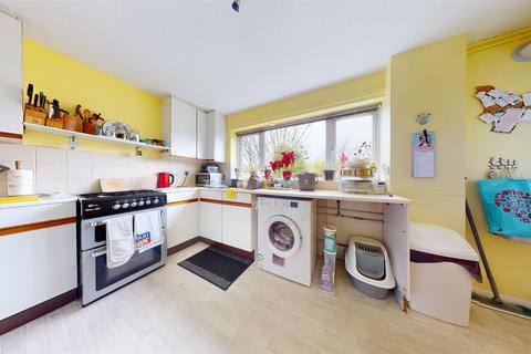 76 Greenways, Portland, DT5 2LF