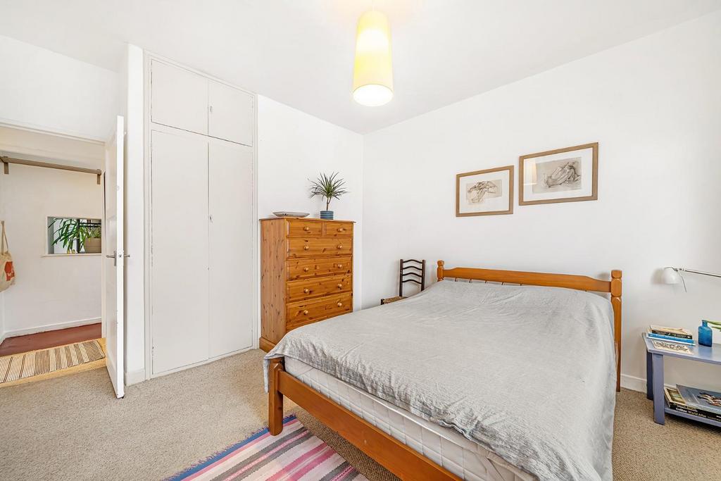Principal Bedroom (2).jpg
