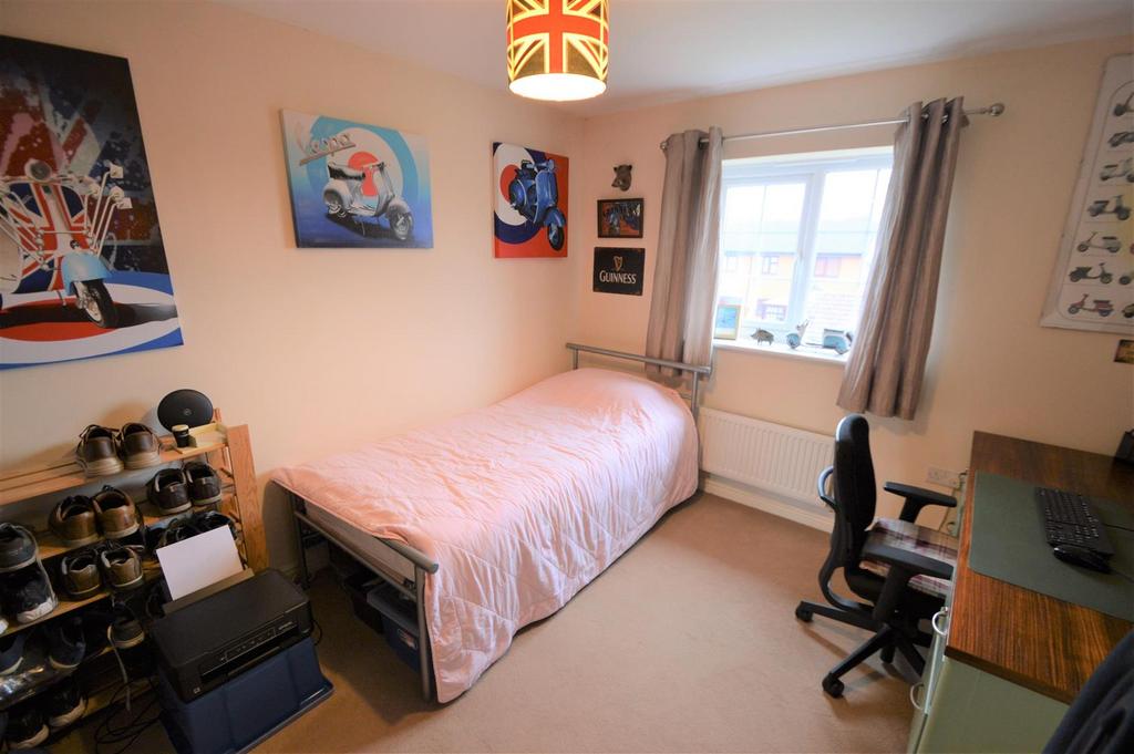 Bed 3.JPG