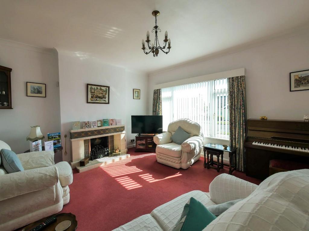 Minehead Avenue, Sully 3 bed semidetached house £350,000