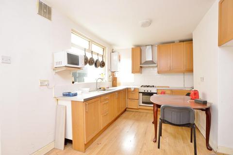 33 Carnarvon Road, London, E15 4JW