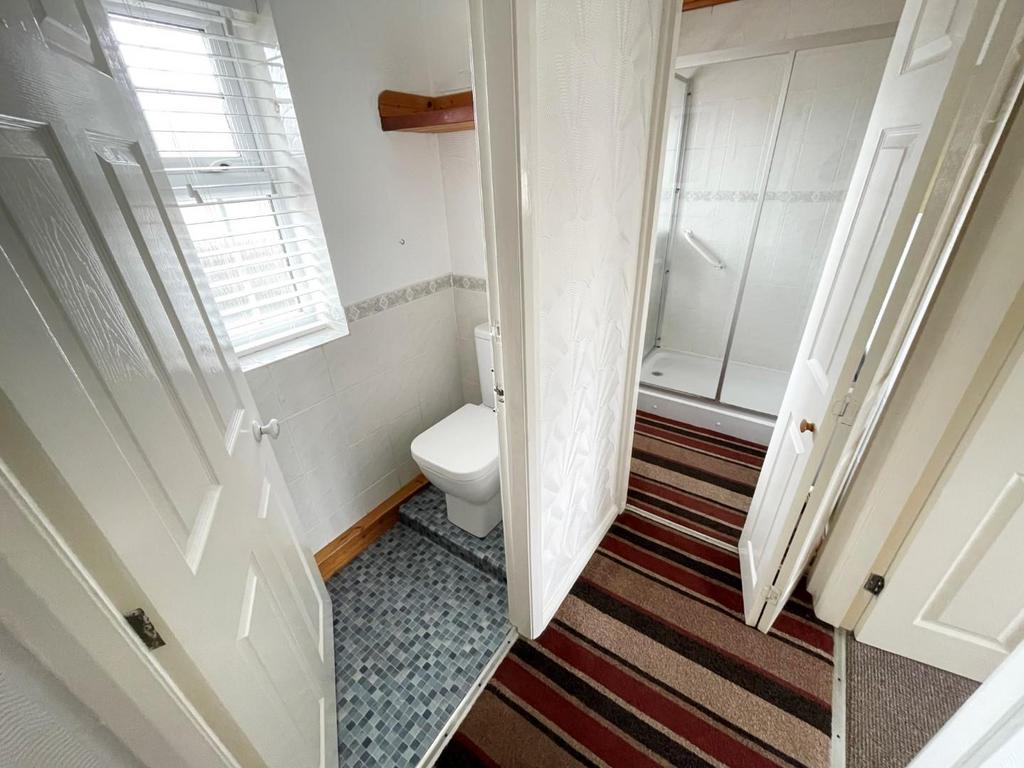 SHOWER &amp; WC