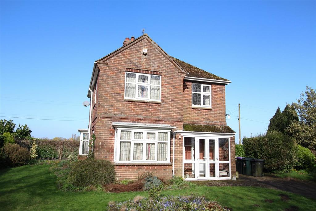 Boston Road, Wainfleet St. Mary, Skegness 3 bed detached house for sale