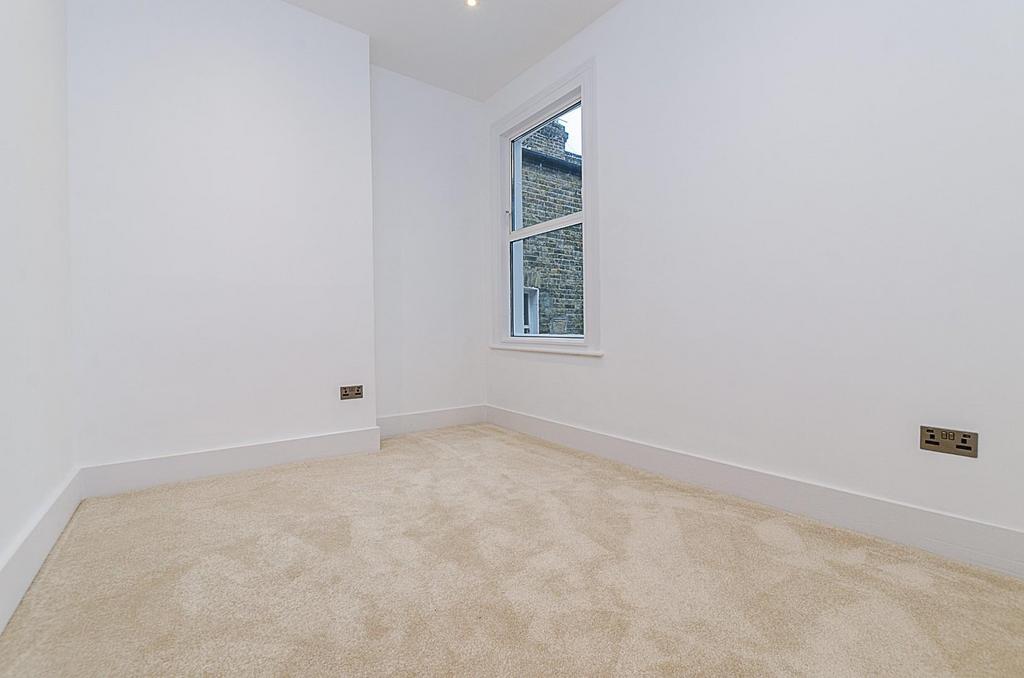 Bedroom 3.jpg